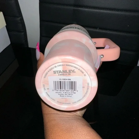 Stanley 40oz Stainless Steel H2.0 FlowState Quencher Tumbler- Peach Tie … - Picture 6 of 6